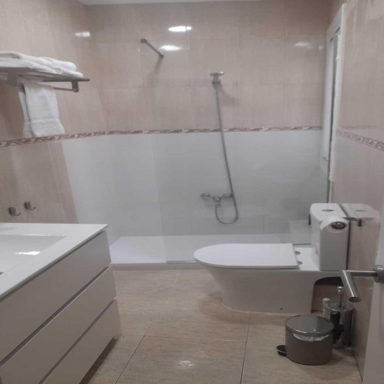 Nuevo Apartamento Centro Lleida Eksteriør billede